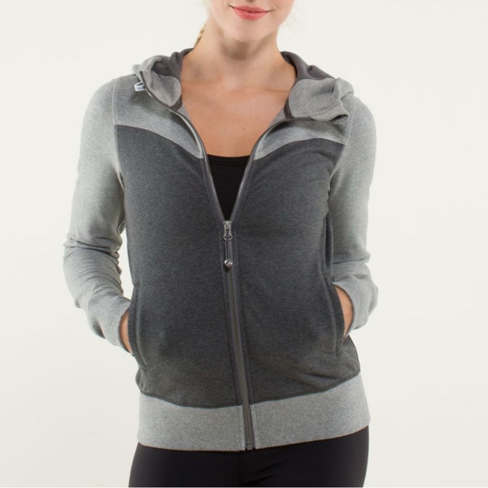 Lululemon Bliss Break Hoodie
Heathered Dark Grey, Medium Grey, Light Grey SZ/S